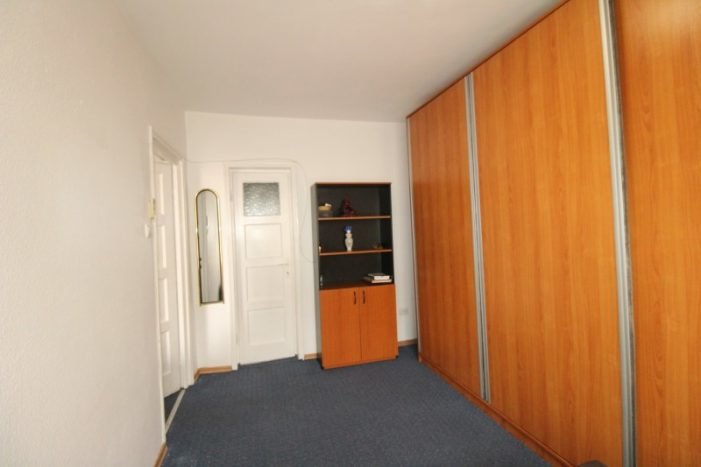 Romana- Magheru Vanzare apartament 2 camere,